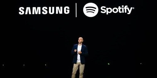 Samsung và Spotify hợp tác chống lại Apple