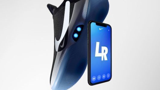Nike ra mắt giày tự buộc dây, giá 8 triệu đồng