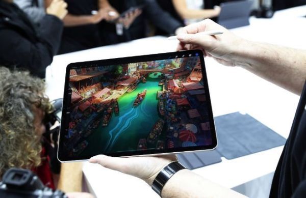 iPad Pro sẽ mang đến khả năng AR tuyệt vời hơn nhờ hệ thống cảm biến 3D
