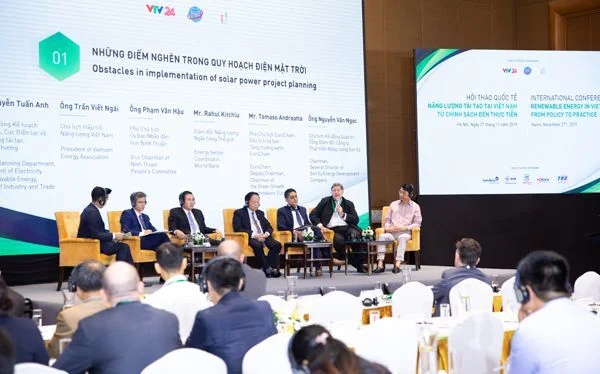 Điện mặt trời, năng lượng tái tạo, Ninh Thuận, phát triển bền vững, 