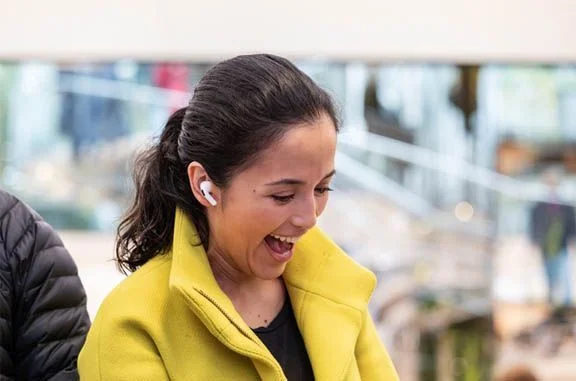 Tai nghe không dây Airpods trở thành gà đẻ trứng vàng của Apple