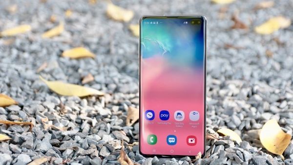 Galaxy S10+ có chi phí thay màn hình lên tới 5.3 triệu đồng