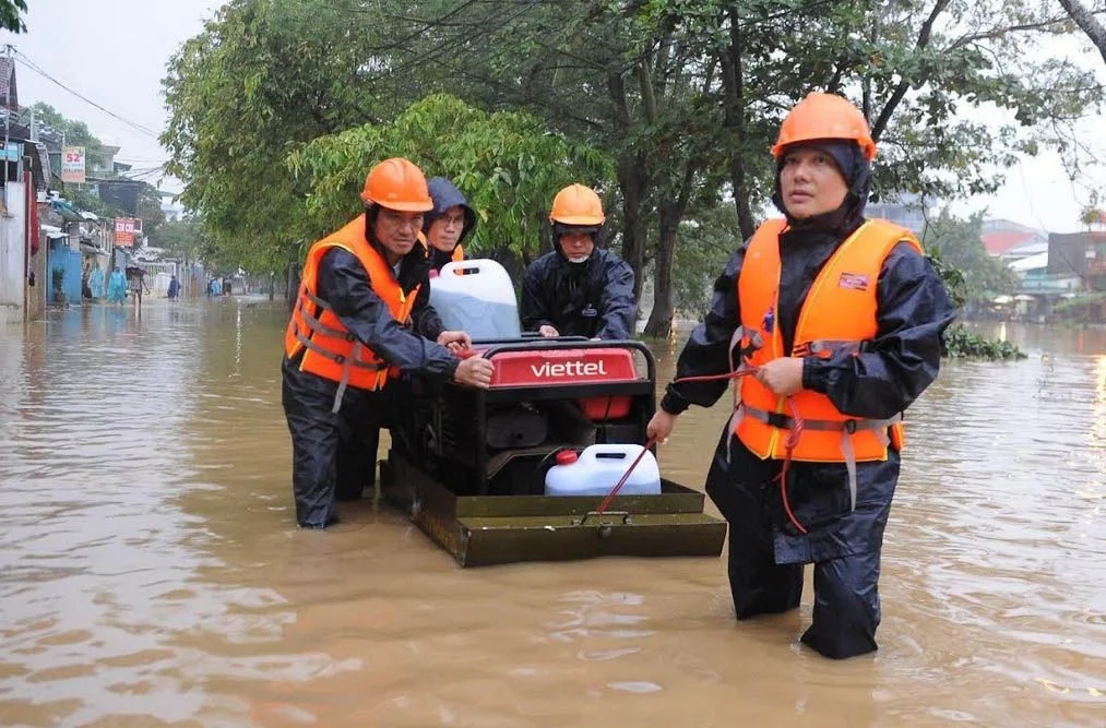 Viettel triển khai chính sách hỗ trợ người dân vùng ảnh hưởng bão Noru