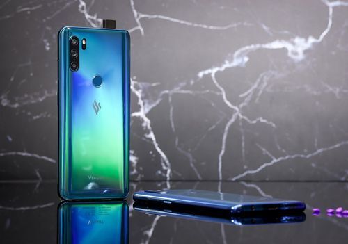 VinSmart ra mắt smartphone Vsmart Active 3, giá từ 4.49 triệu đồng