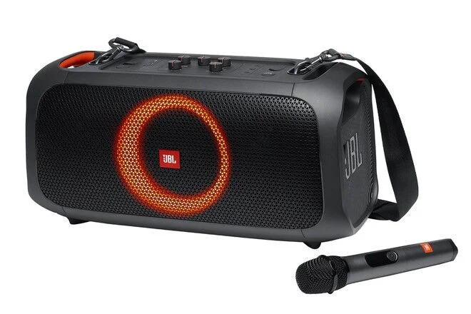 JBL Party Box On the Go có giá bán 9,99 triệu đồng tại thị trường Việt Nam