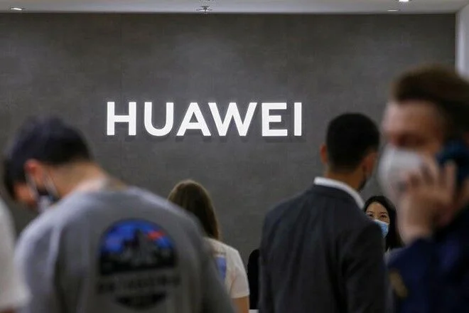 Anh cấm lắp đặt thiết bị Huawei từ tháng 9/2021