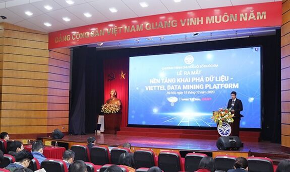 Ra mắt nền tảng khai phá dữ liệu Viettel Data Mining Platform