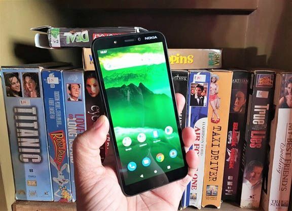 Nokia C1 lên kệ tại Việt Nam với giá 1,39 triệu đồng
