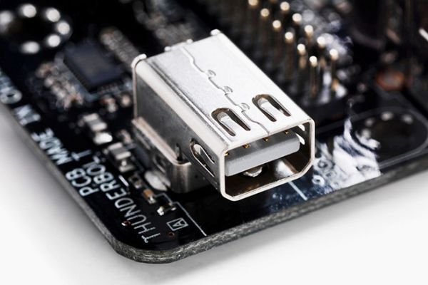 Lỗ hổng Thunderbolt cho phép tin tặc truy cập vào dữ liệu PC trong vài phút