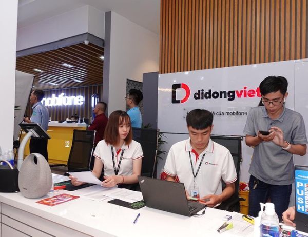 Di Động Việt và MobiFone hợp tác bán lẻ điện thoại
