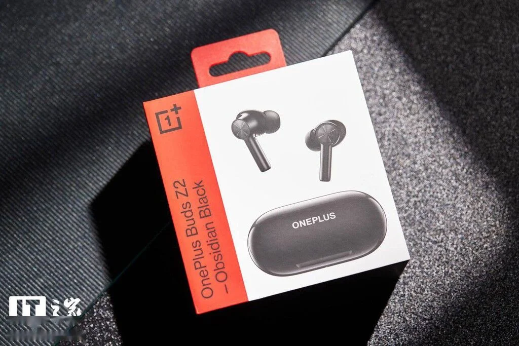 OnePlus Buds Z2 ra mắt: thiết kế nhỏ gọn, kháng nước IP55, giá chỉ 61 USD ảnh 1