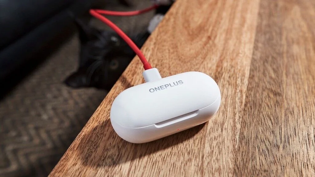 OnePlus Buds Z2 ra mắt: thiết kế nhỏ gọn, kháng nước IP55, giá chỉ 61 USD ảnh 4