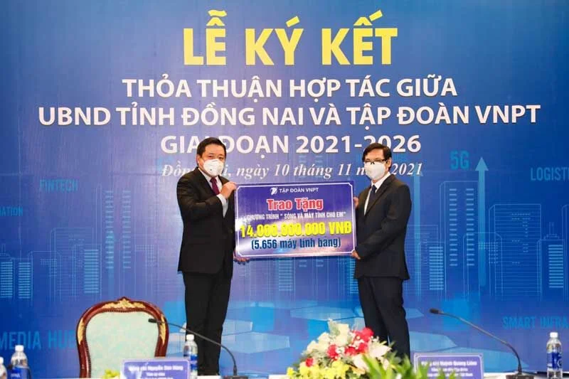 VNPT khởi động “Sóng và máy tính cho em” tại Đồng Nai và Long An