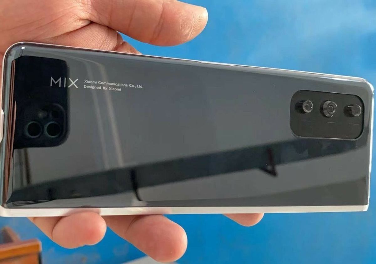 Điện thoại màn hình gập của Xiaomi sẽ giống Galaxy Fold?