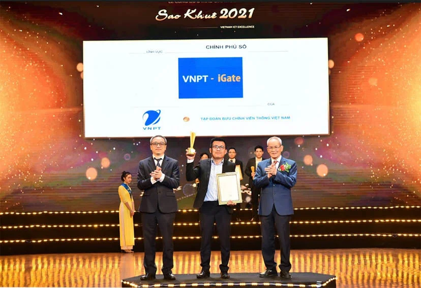 Hệ thống Dịch vụ công và Một cửa điện tử VNPT-iGate của VNPT-IT được tôn vinh tại Sao Khuê 2021