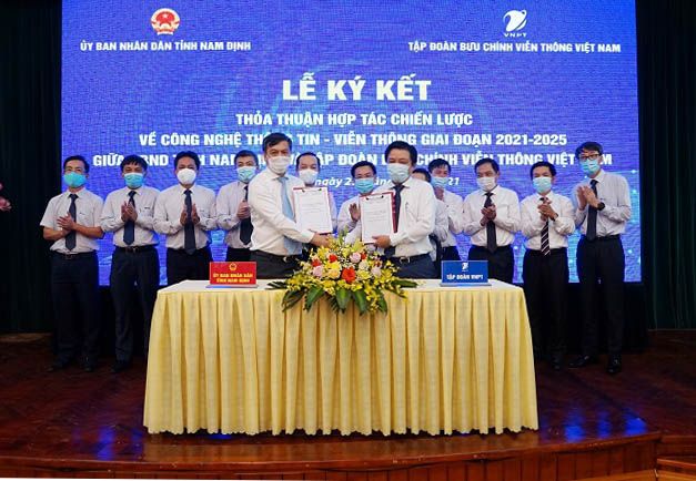 VNPT đồng hành cùng Nam Định triển khai chuyển đổi số