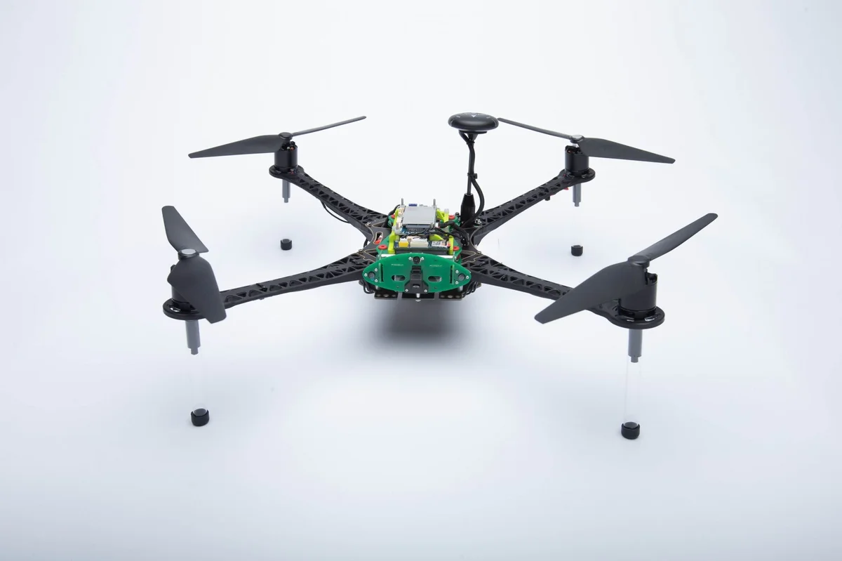 Qualcomm Flight RB5 5G - nền tảng thiết bị Drone đầu tiên trên thế giới tích hợp cả 5G và AI