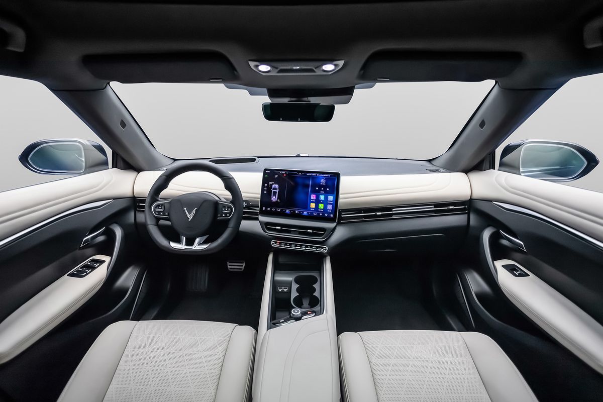 Xe điện VinFast VF 7