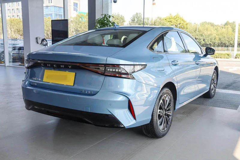 Chery Fengyun A8 PHEV