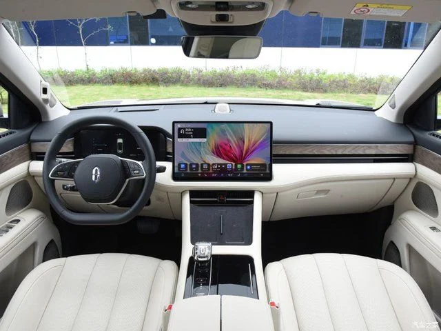 Huawei Aito M7
