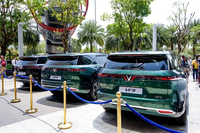 VinFast VF9