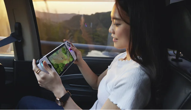 Asus mở bán máy chơi game cầm tay ROG Ally, giá 17,99 triệu đồng