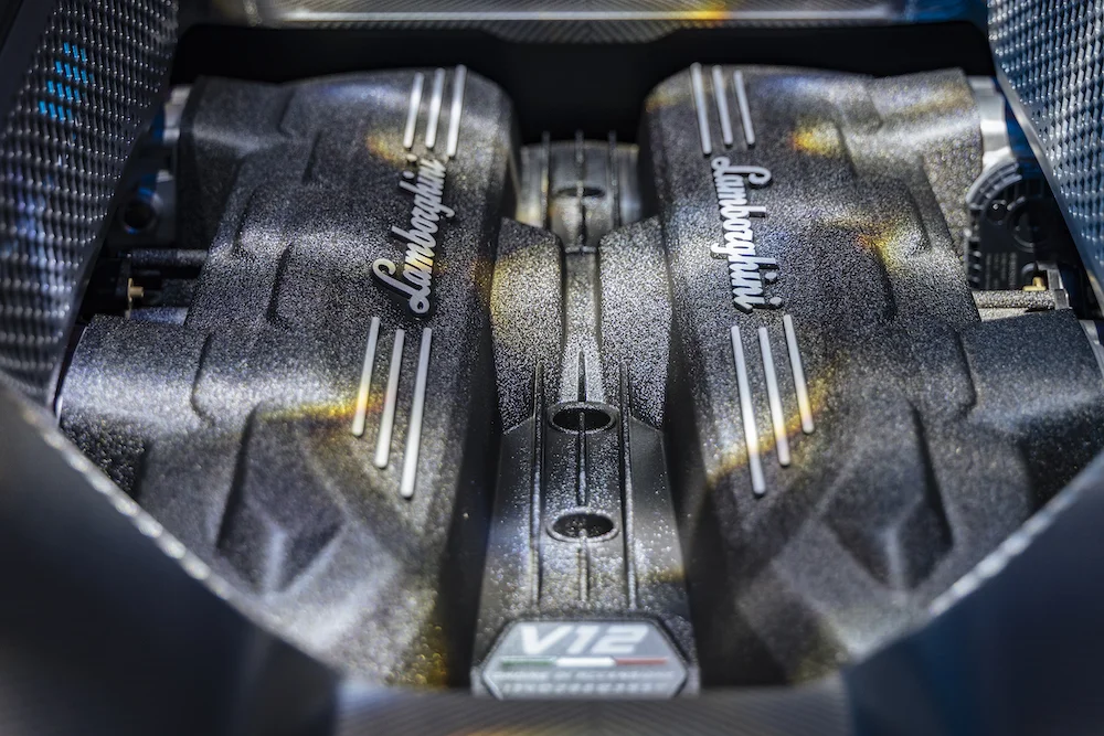 Lamborghini Revuelto