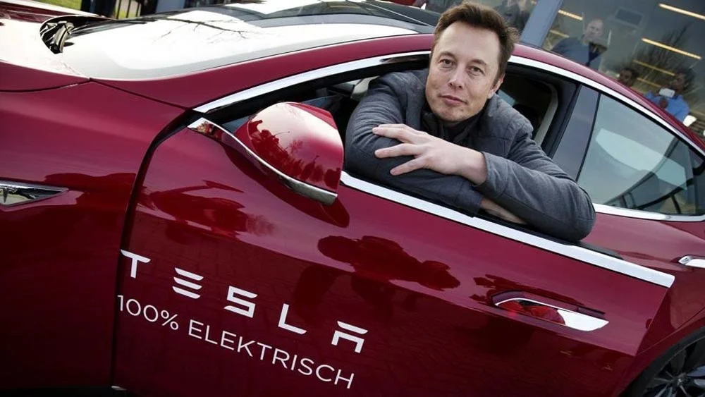 Doanh số bán xe của Tesla sụt giảm lần đầu tiên trong 9 năm