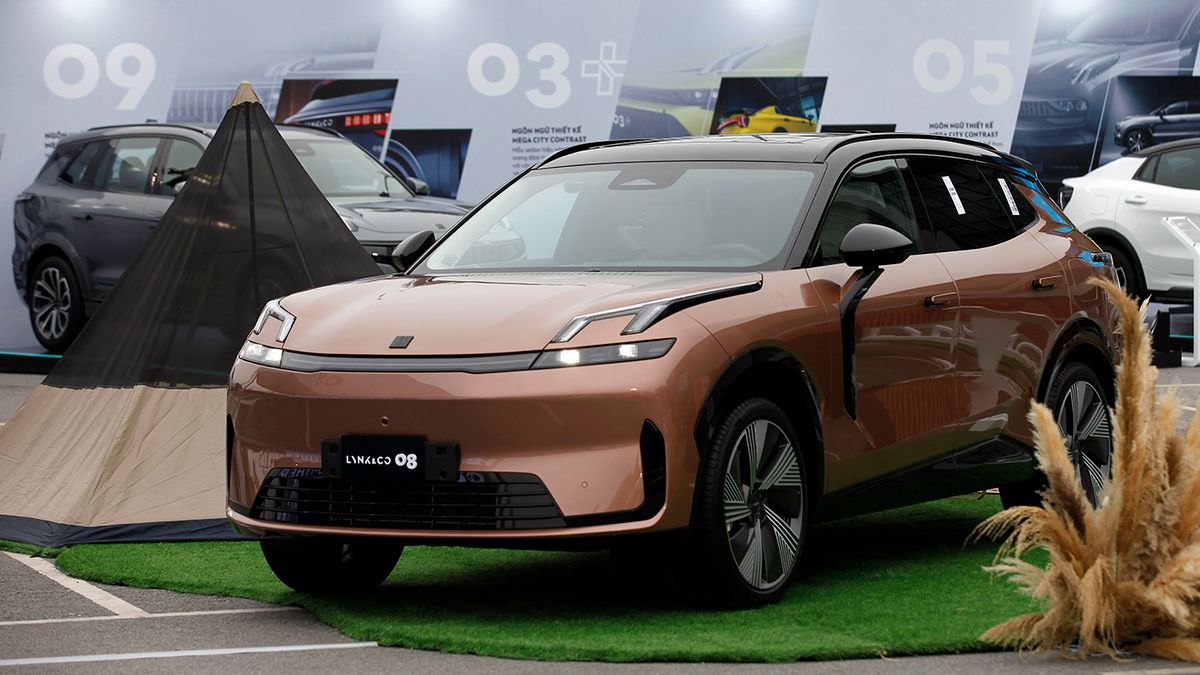 Mẫu xe Hybrid Lynk & Co 08