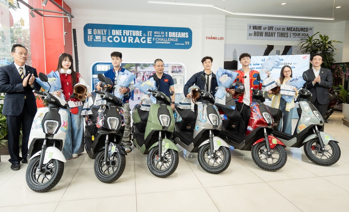Xe máy điện Honda Icon e: đến tay khách hàng