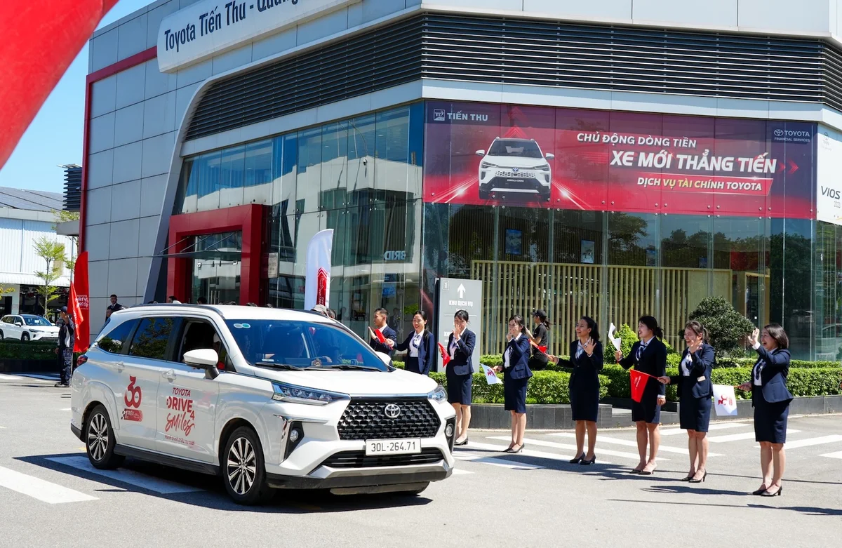 Toyota Innova Cross hybrid l
