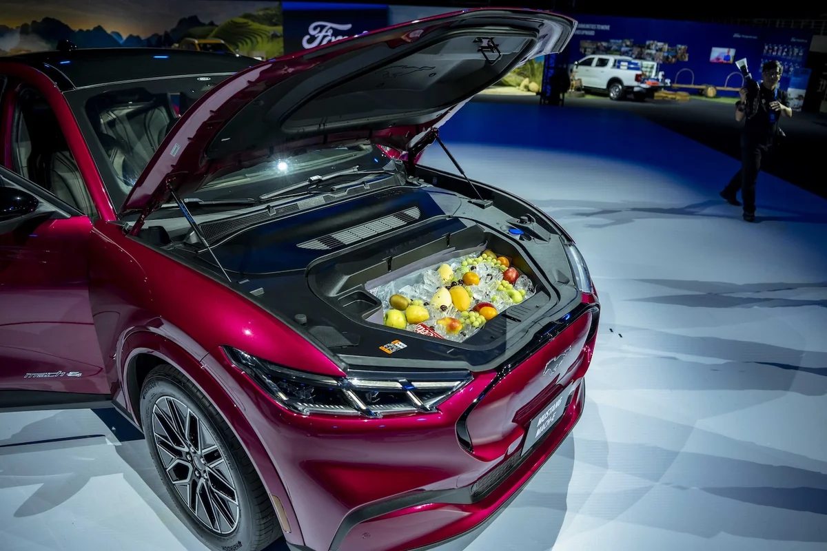 Cận cảnh Ford Mustang Mach-E – xe điện đầu tiên vừa chốt giá 2,599 tỷ đồng tại Việt Nam