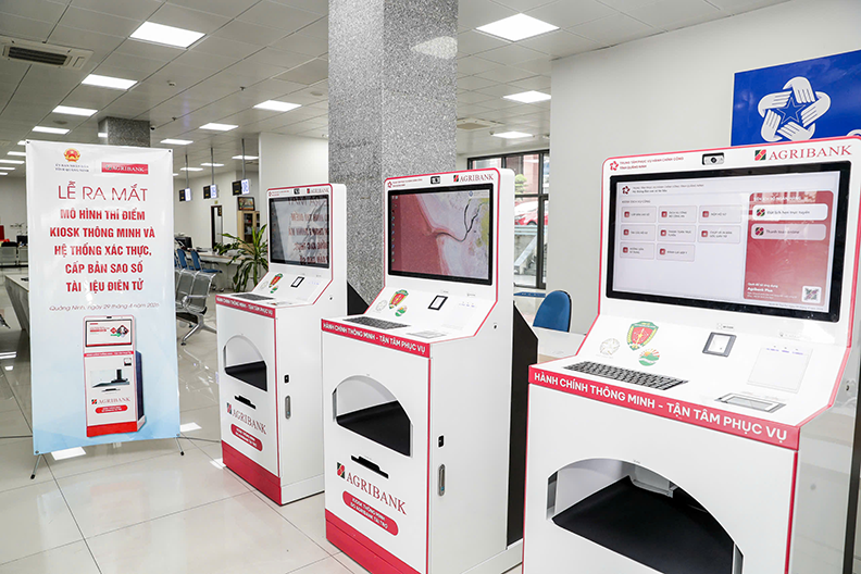 Trạm dịch vụ công số là sự kết hợp 03 yếu tố tại 01 điểm phục vụ duy nhất: Hành chính - Pháp lý - Tài chính